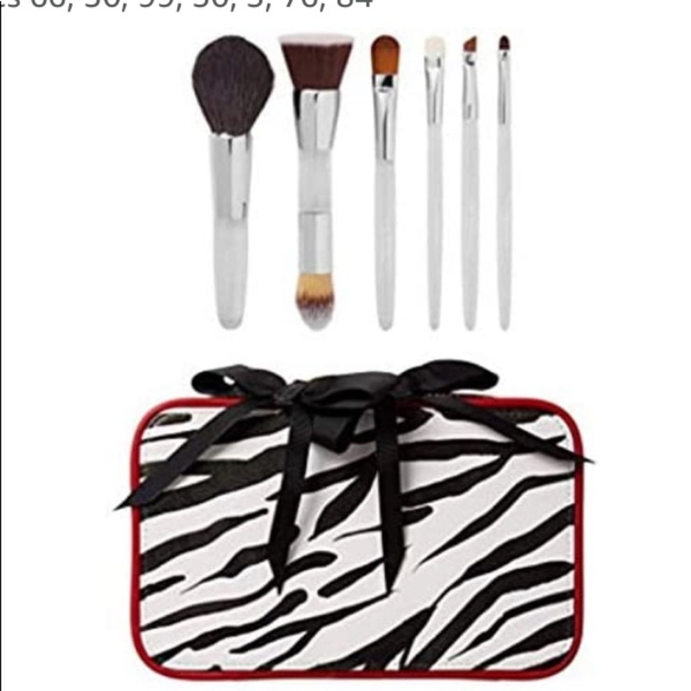 NWOT TRISH McEVOY Ltd.Edition POWER OF BRUSHES